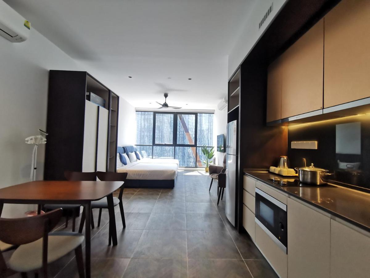 Scarletz Suites Klcc By De Harlequins Guesthouse Kuala Lumpur Exterior photo